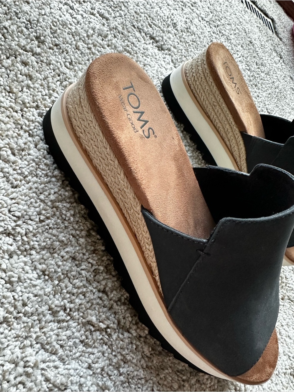 Toms LEATHER UPPER Diana Espadrille Wedge Slide in Black and Tan - Picture 6 of 8